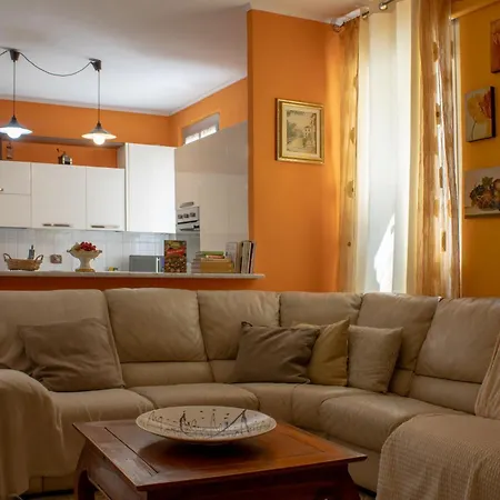Apartment Ampio E Comodo - Netflix, Wi-fi